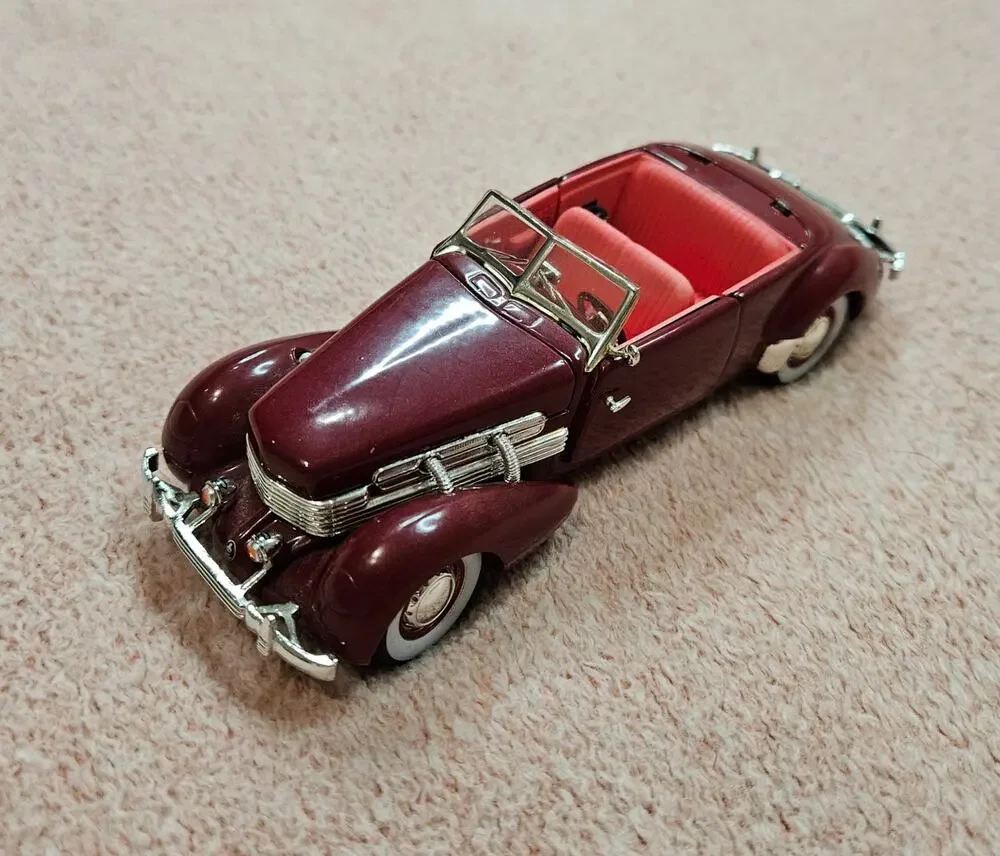 Signature Models 1937 Cord 812 Supercharged Diecast Model Car, Burgundy